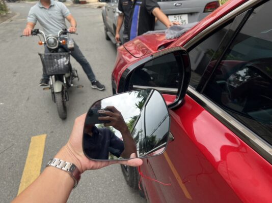 gương cảnh báo điểm mù sorento