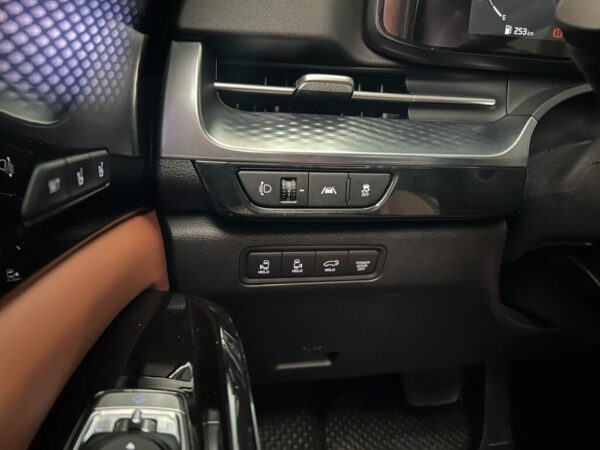 Nâng Hạ Đèn Kia Carnival - Ảnh 2